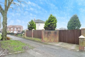 Photo 17- click for photo gallery